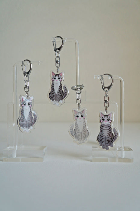 Grey Tabby Cat Epoxy Keychain