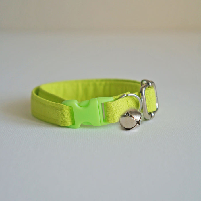 Neon cat collar hotsell